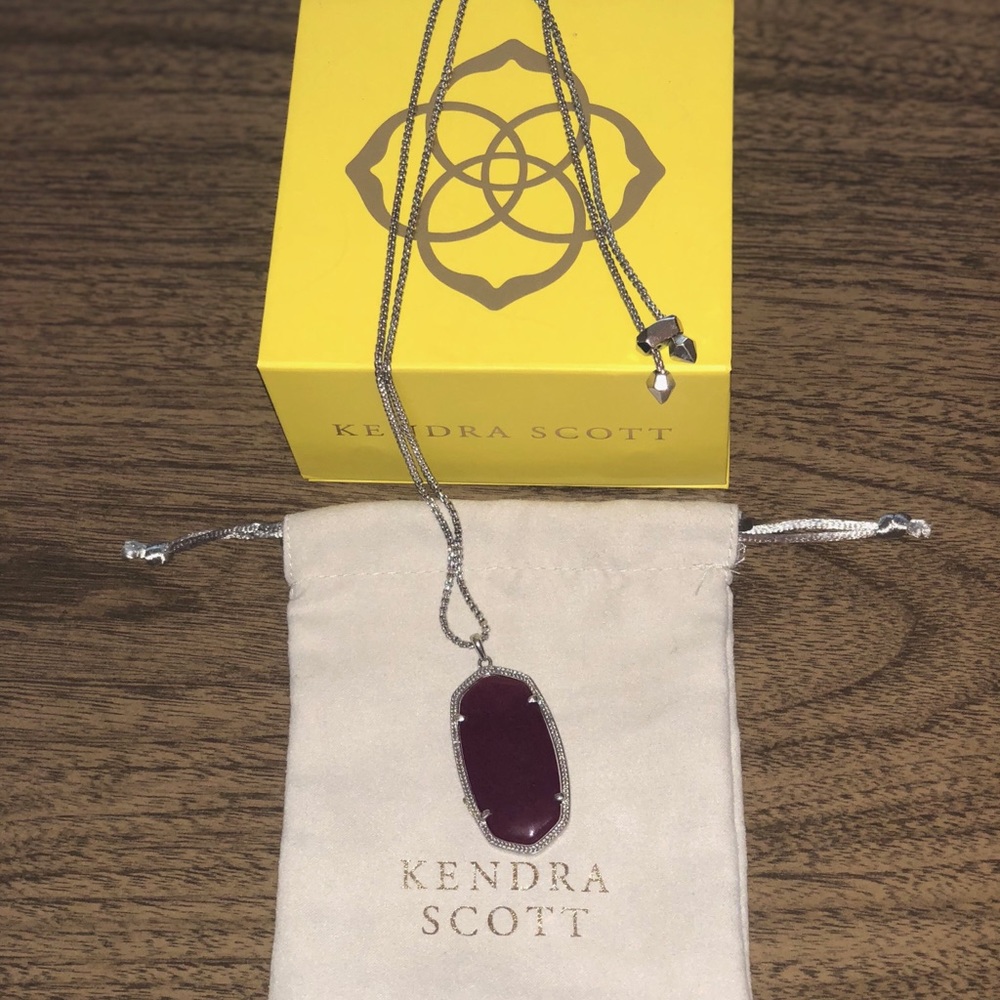 Kendra Scott long pendant necklace